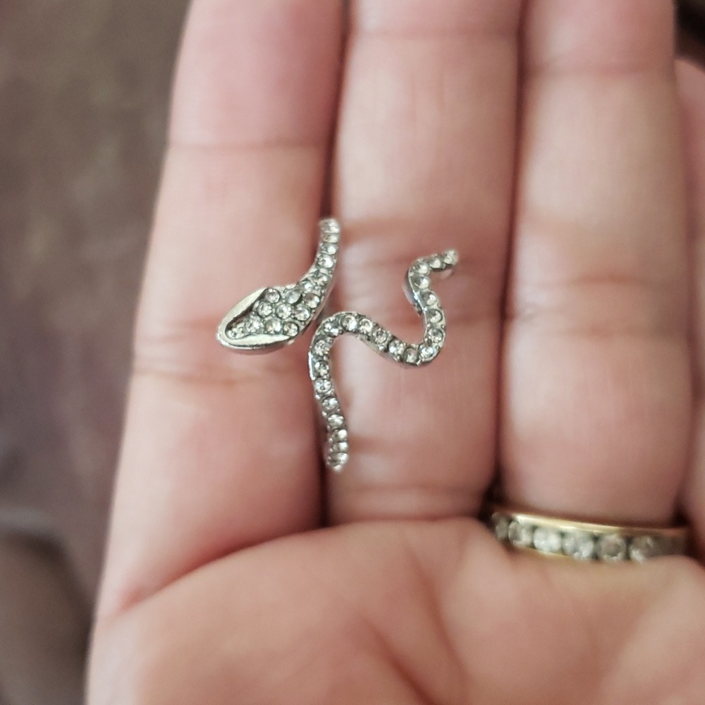 Rhinestone Snake Ring Adjustable - Picture 6 of 7